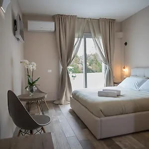 Sorahnia - Design House Bed and breakfast